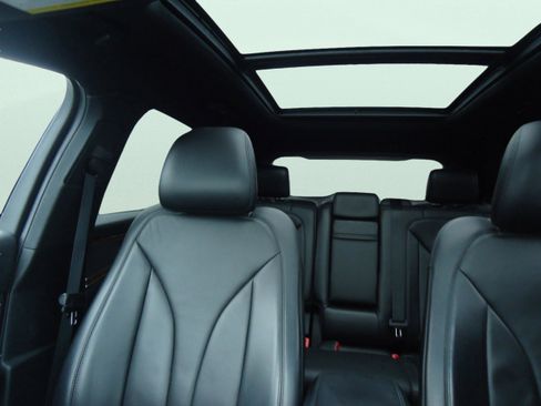 Used 2018 Lincoln MKX Reserve image 30