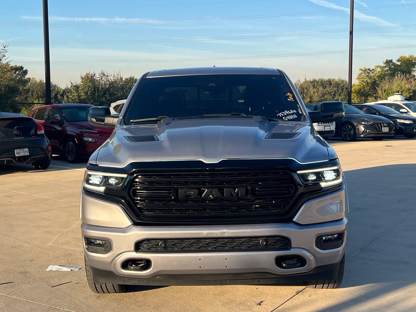 Used 2023 RAM 1500 Limited AWD/4WD image 11