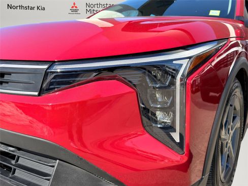 Used 2025 Kia K4 LXS image 28