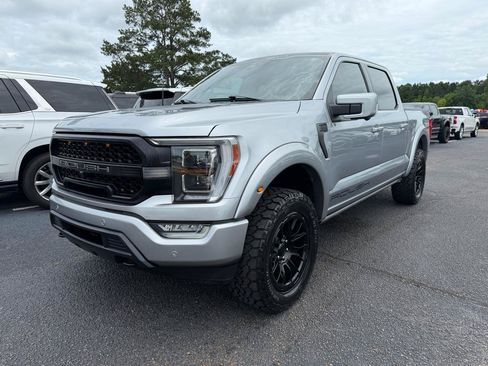 Used 2023 Ford F150 Lariat w/ Equipment Group 502A High AWD/4WD image 3