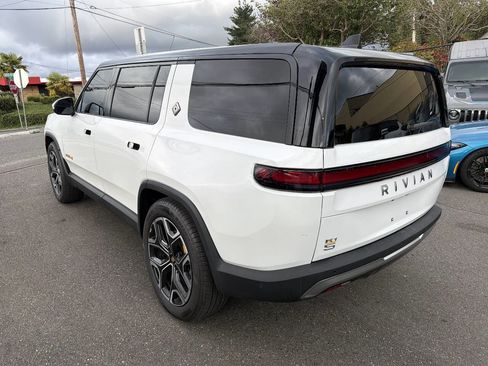 Used 2024 Rivian R1S Adventure AWD/4WD image 2