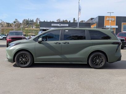 Used 2023 Toyota Sienna XLE