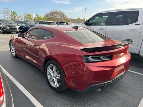 Used 2018 Chevrolet Camaro LT image 7
