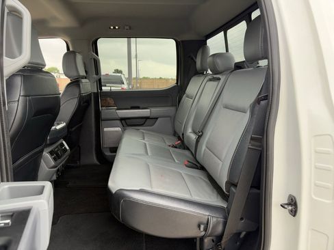 Used 2022 Ford F150 Lariat w/ Equipment Group 502A High AWD/4WD image 30