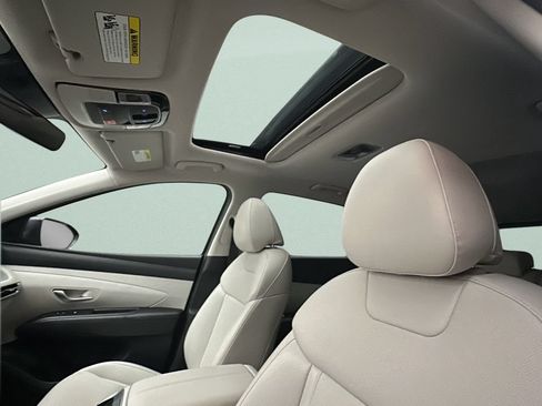 Certified 2025 Hyundai Tucson SEL AWD/4WD image 13