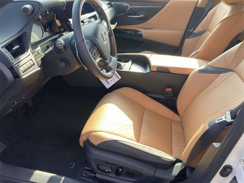 New 2025 Lexus ES 350 Ultra Luxury image 12