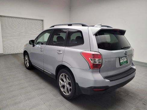 Used 2016 Subaru Forester 2.5i Touring AWD/4WD image 5