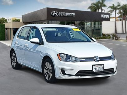 Used 2016 Volkswagen e-Golf SE w/ DC Fast Charging Package