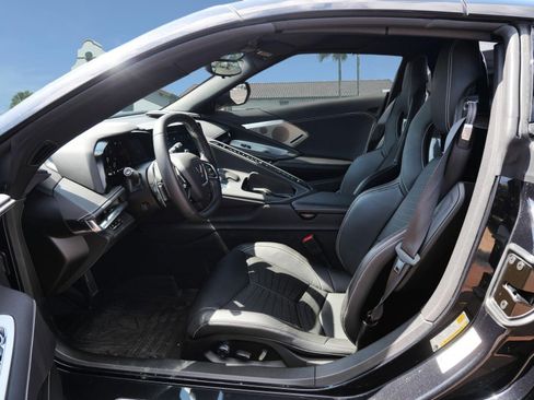 Used 2024 Chevrolet Corvette Stingray Preferred Conv w/ Z51 Performance Package RWD image 18