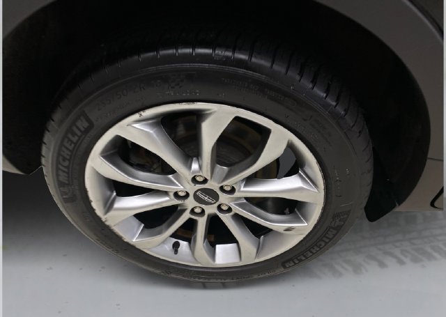 Used 2019 Lincoln MKC Select w/ Select Plus Package AWD/4WD image 18