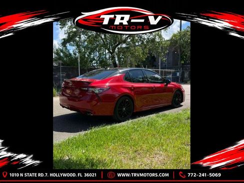 Used 2021 Toyota Camry XSE FWD image 8