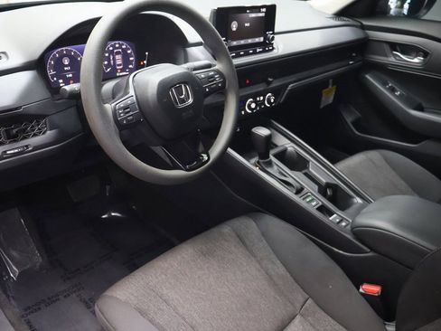 Used 2025 Honda Accord LX image 18