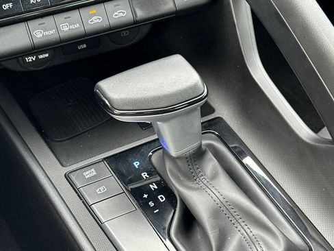 Used 2025 Hyundai Elantra Sport FWD image 21