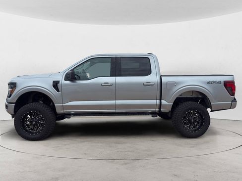 Used 2025 Ford F150 XLT w/ Equipment Group 301A Standard AWD/4WD image 4