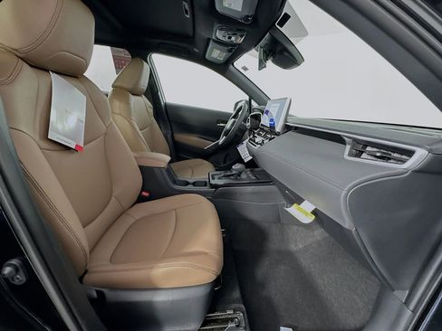 New 2026 Toyota Corolla Cross XLE image 32