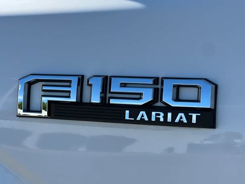 Used 2020 Ford F150 Lariat image 32