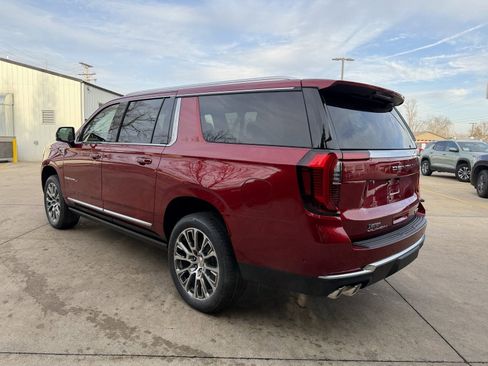 New 2026 GMC Yukon XL Denali w/ Sun & Power Step Package image 32