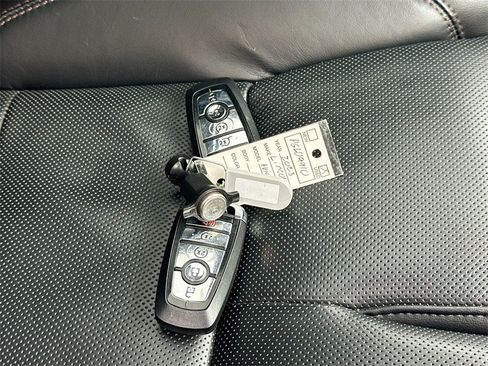 Used 2023 Lincoln Aviator Reserve w/ Equipment Group 201A image 39