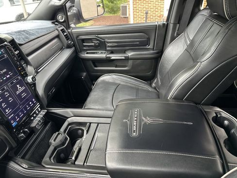 Used 2022 RAM 2500 Limited AWD/4WD image 34