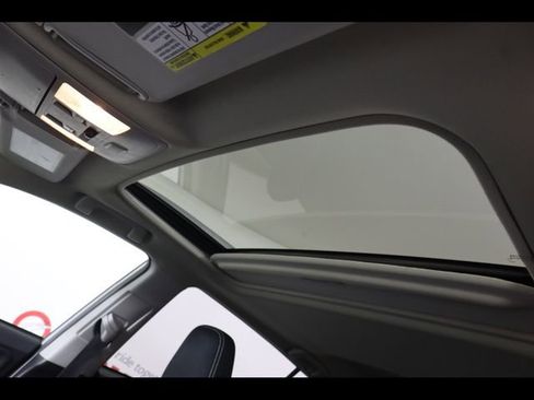 Used 2018 Toyota RAV4 XLE image 23