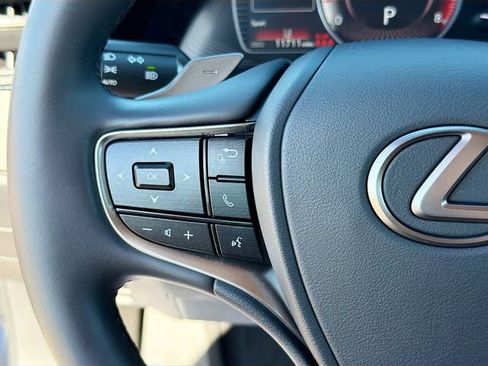 Used 2023 Lexus ES 350 w/ Premium Package image 37