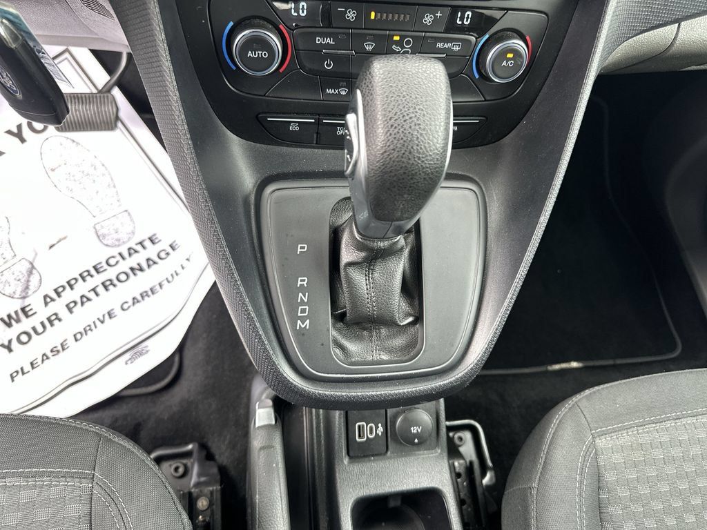 Used 2023 Ford Transit Connect XLT FWD image 25
