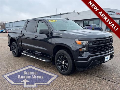 Used 2022 Chevrolet Silverado 1500 Custom image 1