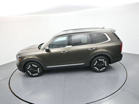 Used 2023 Kia Telluride S FWD image 25
