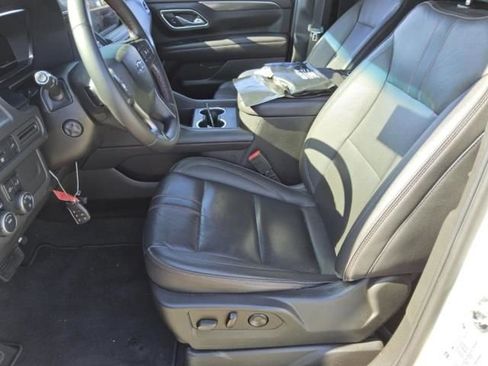 Used 2022 Chevrolet Tahoe RST w/ Luxury Package image 3