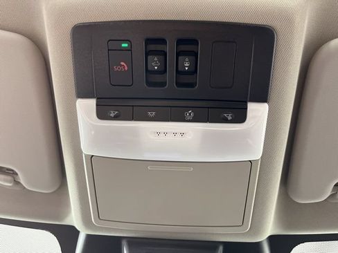 New 2026 Nissan Rogue Platinum w/ Tech Package AWD/4WD image 33