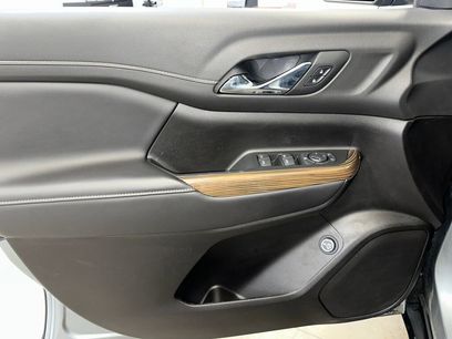 Certified 2023 GMC Acadia SLE w/ Driver Convenience Package