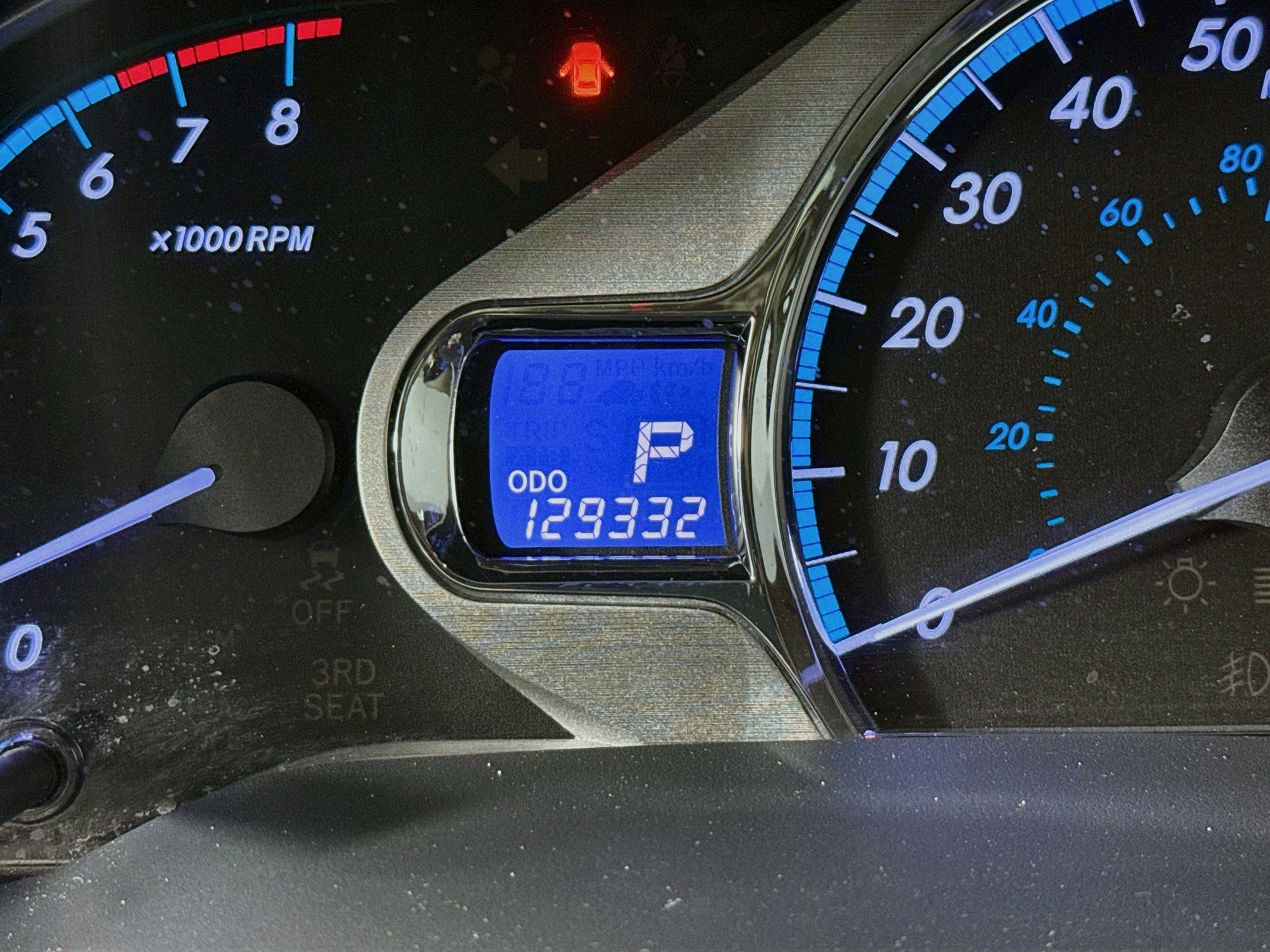 Used 2014 Toyota Sienna XLE w/ XLE Premium Package FWD image 13