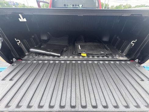 Used 2024 Toyota Tundra Limited AWD/4WD image 12
