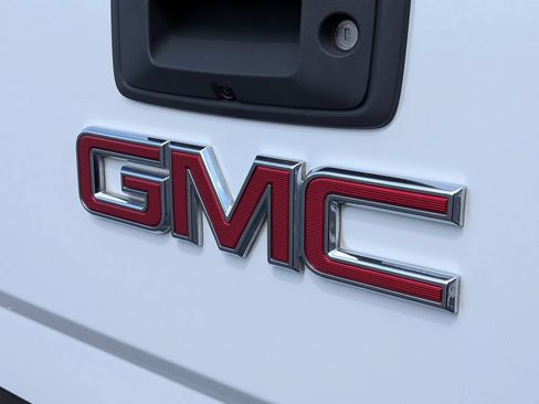 Used 2014 GMC Sierra 1500 SLT w/ All-Terrain Package AWD/4WD image 26