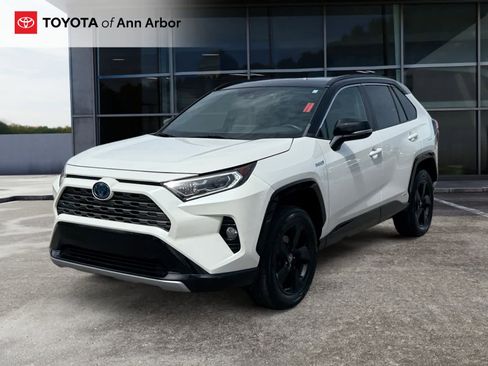 Used 2019 Toyota RAV4 XSE AWD/4WD image 9