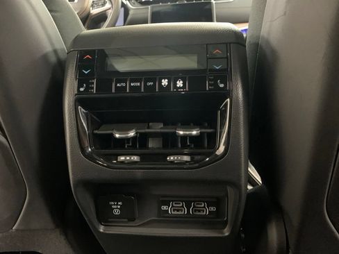 Certified 2024 Jeep Grand Cherokee Summit w/ Adv Protech Group IV AWD/4WD image 14