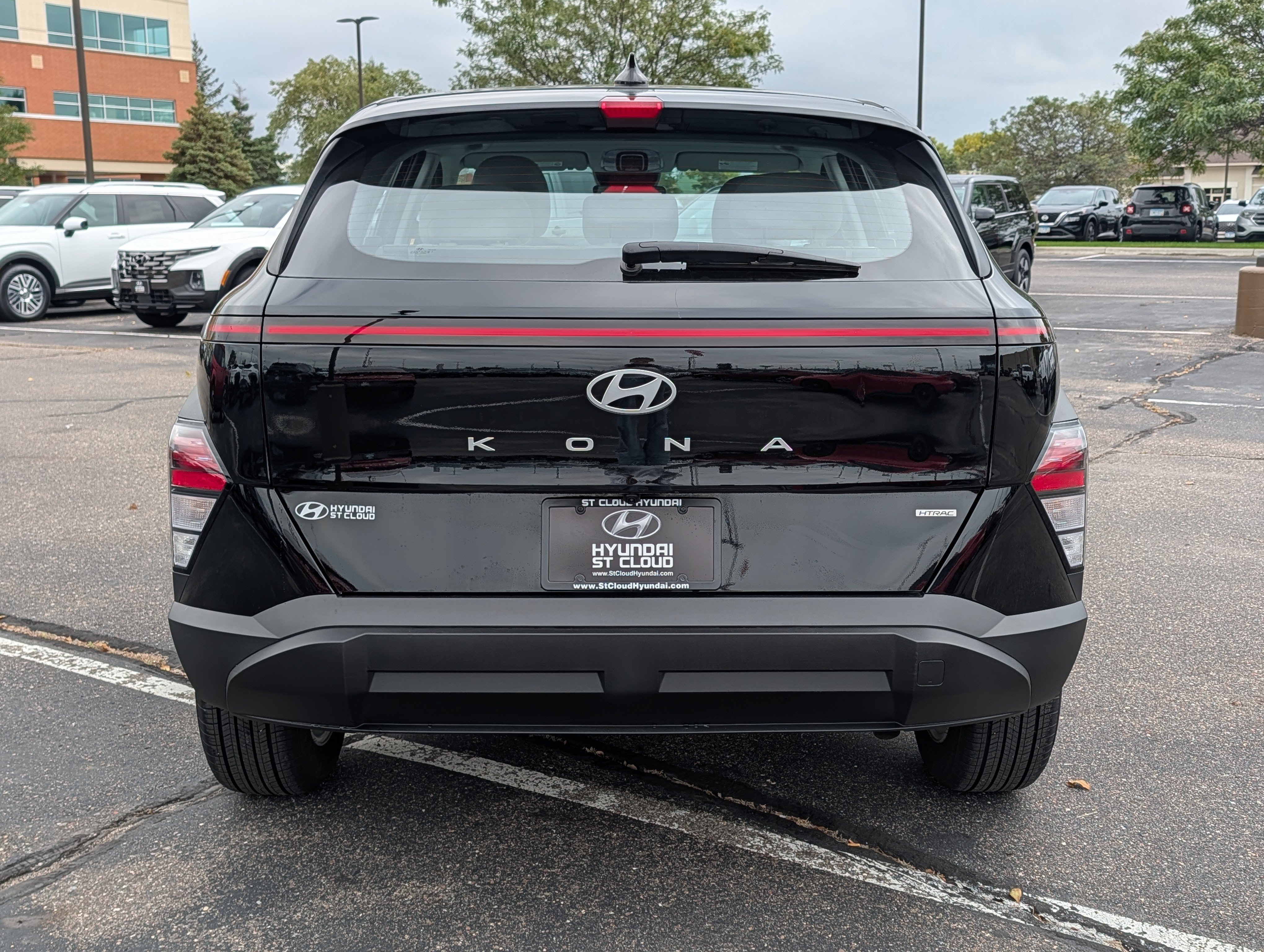 Used 2026 Hyundai Kona SE AWD/4WD image 4