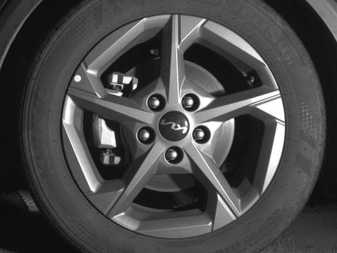 Used 2025 Kia K4 LXS image 12