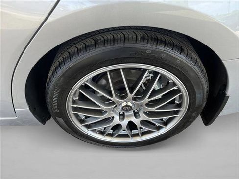 Used 2021 Toyota Avalon Touring w/ Advanced Safety Package image 18