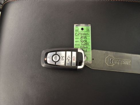 Used 2019 Ford F250 Platinum w/ Platinum Ultimate Package image 19