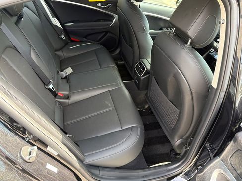 Used 2026 Genesis G70 2.5T RWD image 15