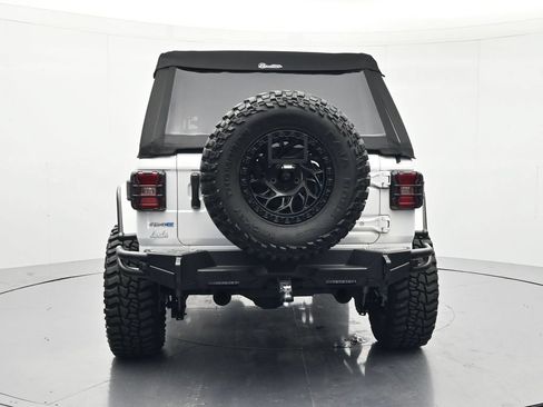 Used 2023 Jeep Wrangler Unlimited Sahara w/ Cold Weather Group AWD/4WD image 6