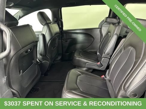 Certified 2023 Chrysler Pacifica Touring-L w/ S Appearance Package AWD/4WD image 11