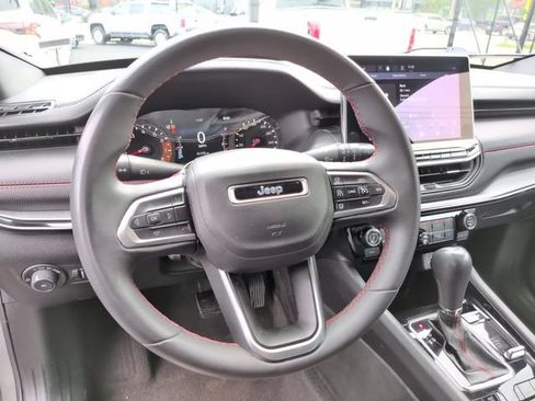 Used 2024 Jeep Compass Trailhawk AWD/4WD image 23