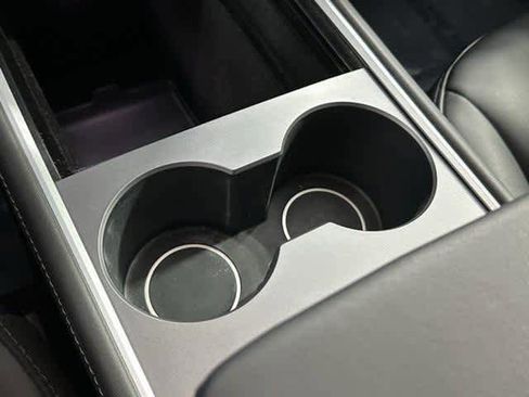 Used 2023 Tesla Model 3 Standard Range image 22