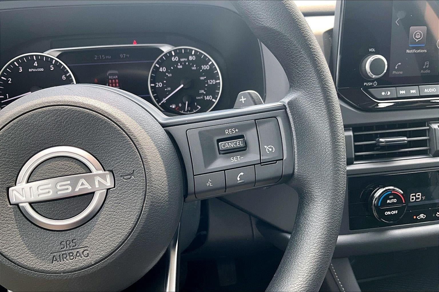 Used 2025 Nissan Pathfinder S AWD/4WD image 20