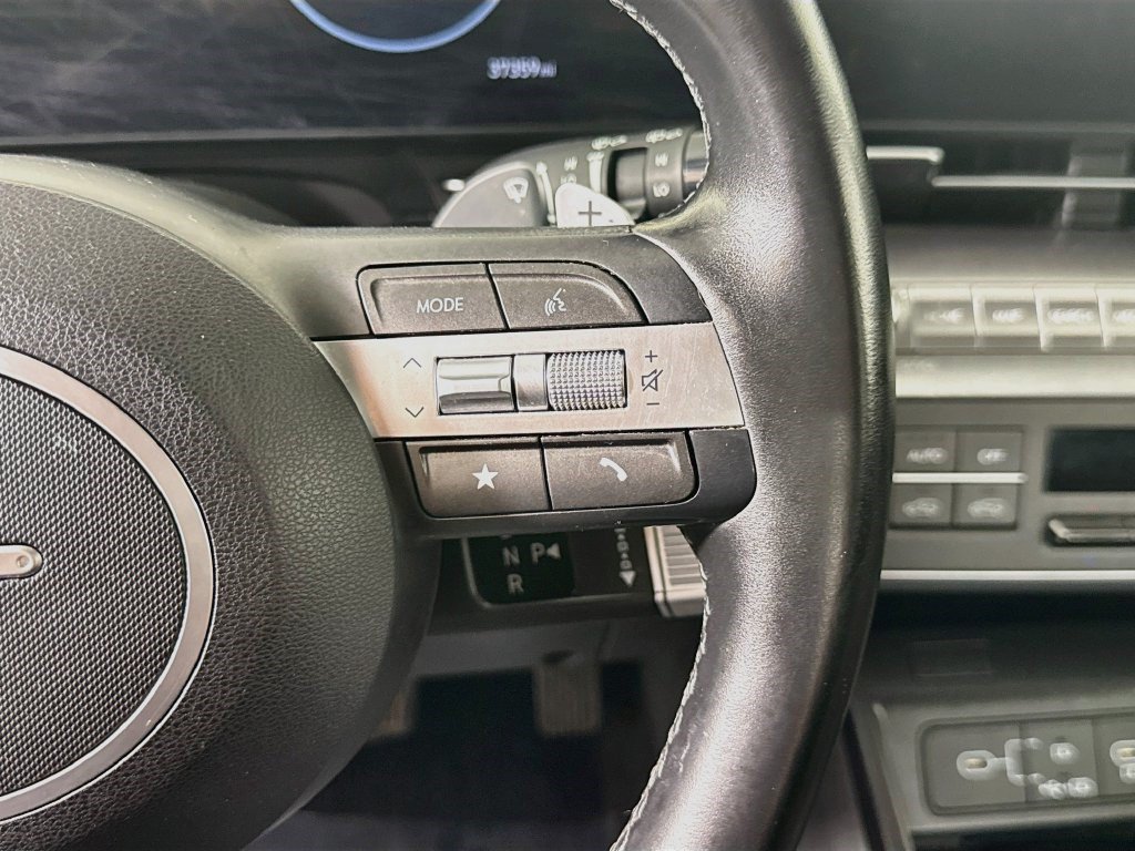 Used 2024 Hyundai Kona SEL w/ Convenience Package FWD image 14