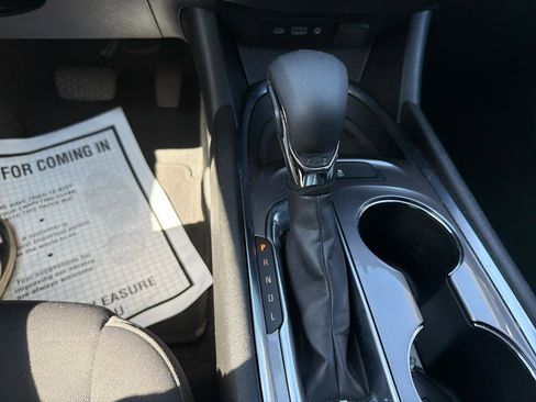 Used 2021 Chevrolet Malibu LT FWD image 24