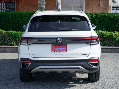 Used 2025 Volkswagen Taos SEL AWD/4WD image 7