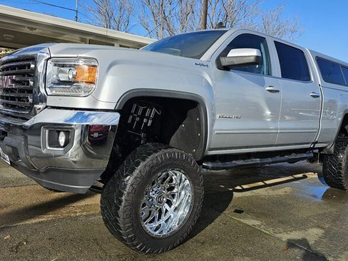 Used 2016 GMC Sierra 2500 SLE w/ SLE Preferred Package image 1